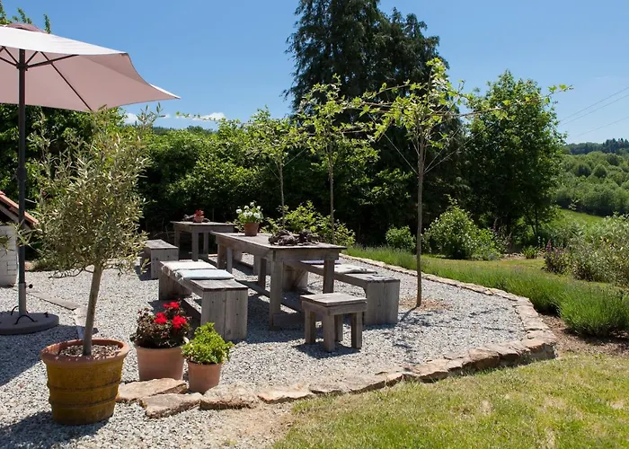 B&B Fleur De Lys Bleue